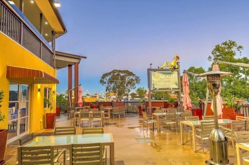 Swagsman Motel Miles Bagian luar foto